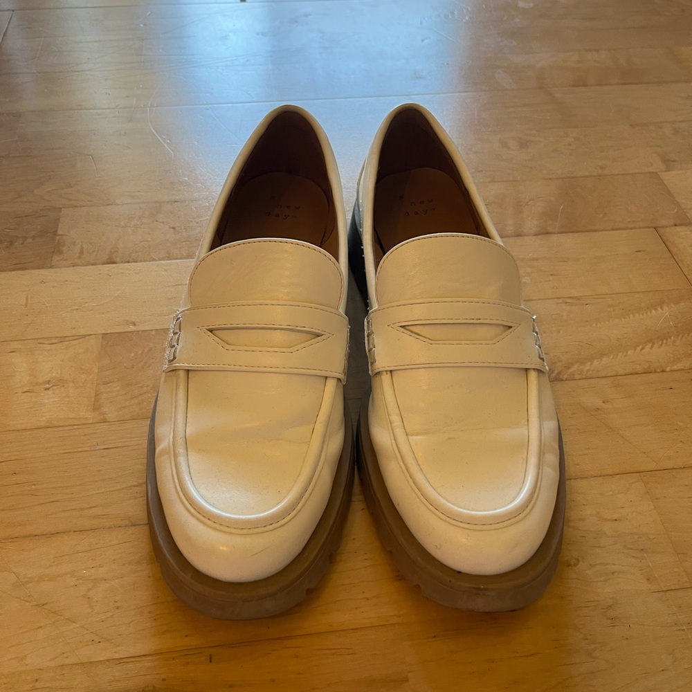 a new day Women's White Loafers